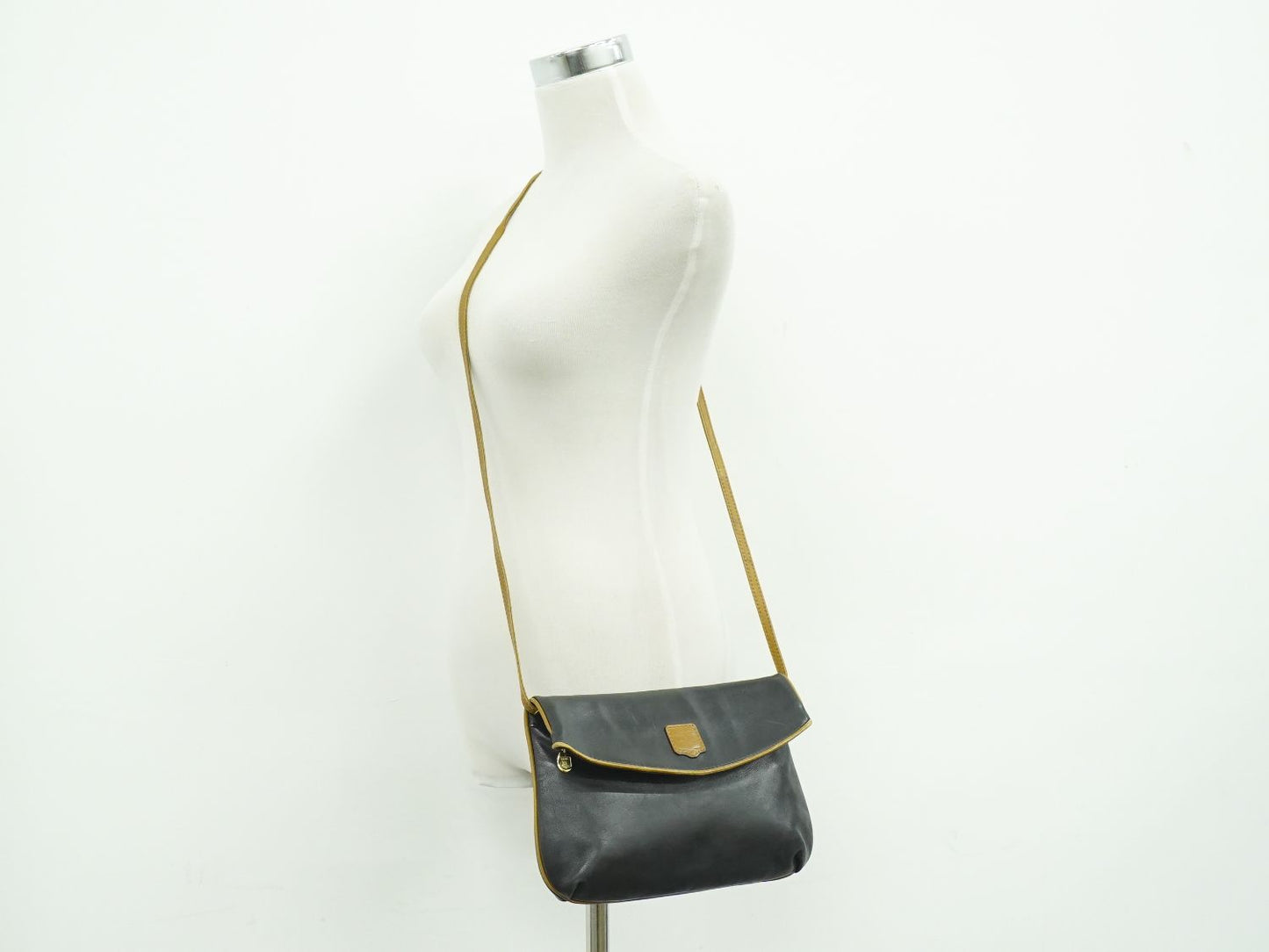 CELINE ショルダーバッグ ブラック