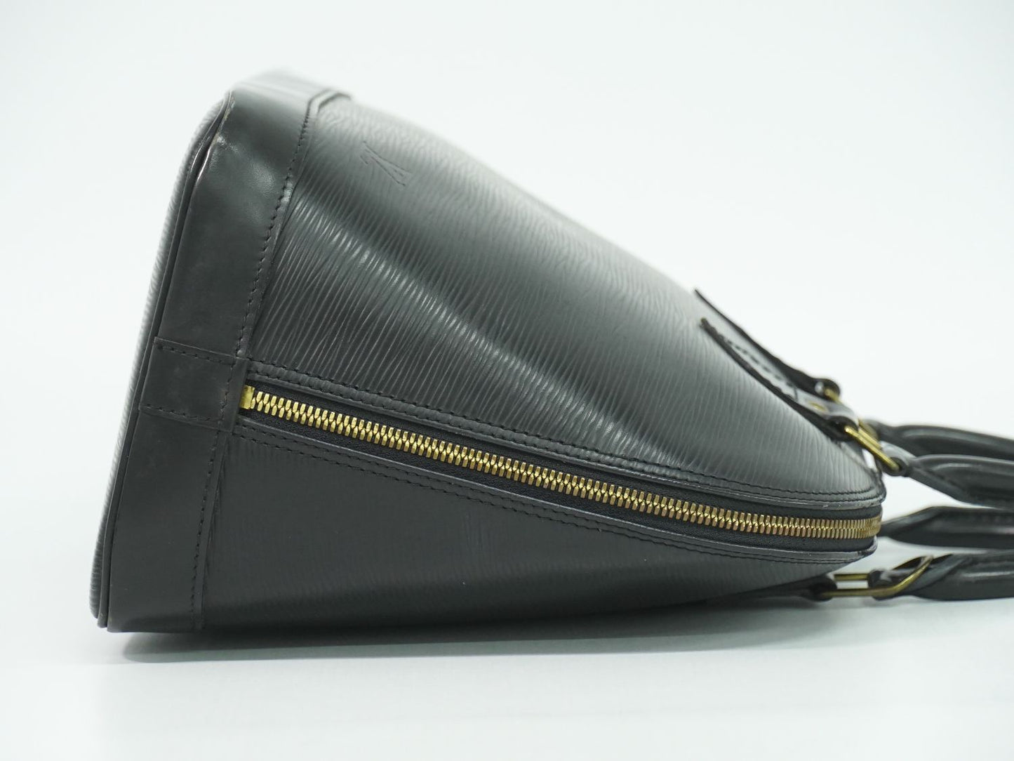 LOUIS VUITTON アルマ エピ レザー ハンドバッグ ノワール M52142