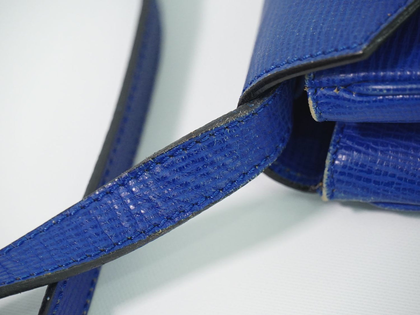 CELINE サークルロゴ ショルダーバッグ ブルー