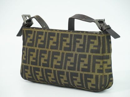 FENDI ズッカ ショルダーバッグ ブラウン
