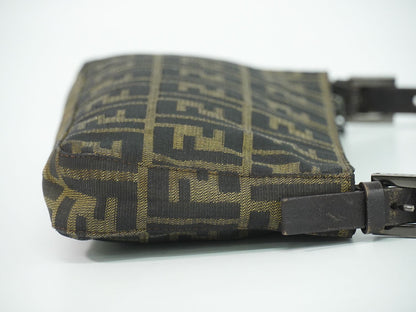 FENDI ズッカ ショルダーバッグ ブラウン