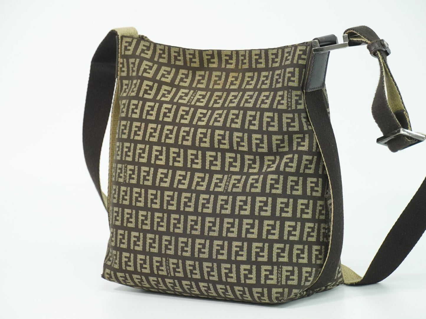 FENDI ズッキーノ ショルダーバッグ ブラウン 8BR317