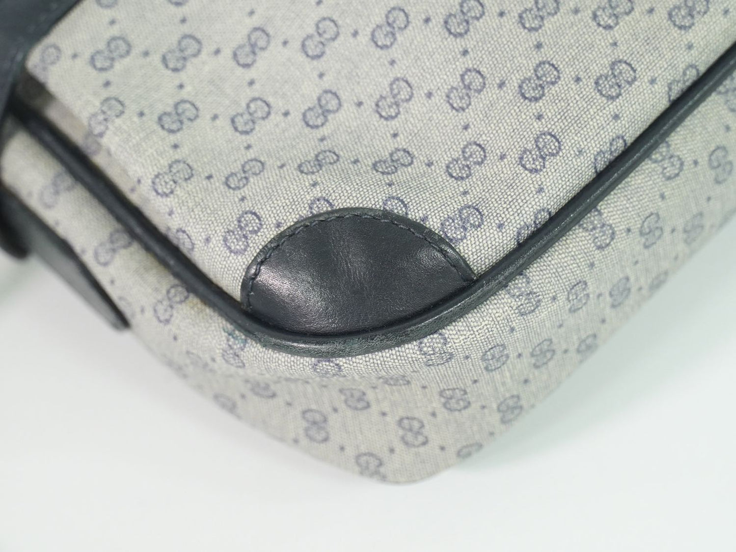 GUCCI マイクロGG ショルダーバッグ ネイビー